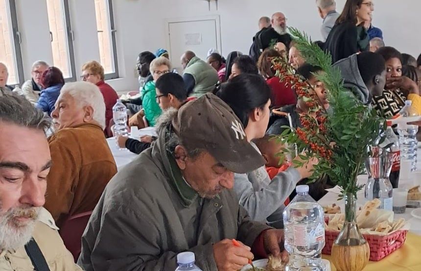 Poggibonsi: il 'pranzo dell'amicizia' per oltre 100 persone fragili