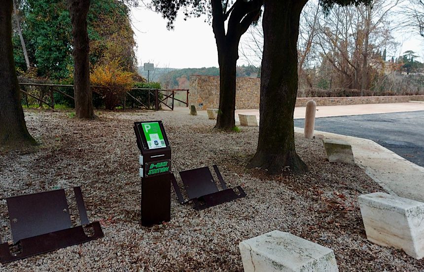 Castelnuovo Berardenga: taglio del nastro per il nuovo parcheggio in via Chianti